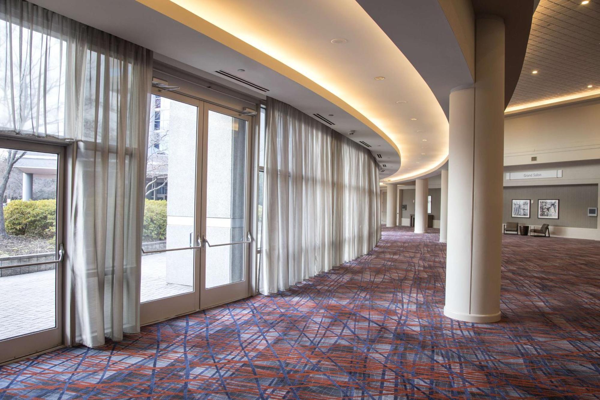 ホテル ヒルトン アトランタ エアポート カレッジパーク エクステリア 写真